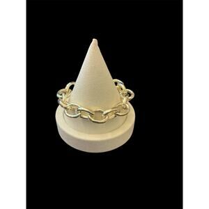 Gold Oval Link Bracelet